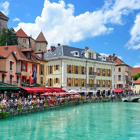 La Plus Bellevue D'annecy En Tiny House Eco-concue